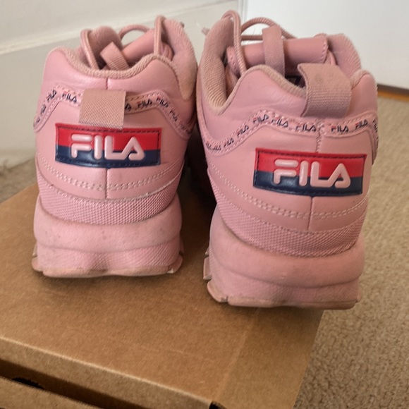 Pink fila disruptors - Picture 2 of 6